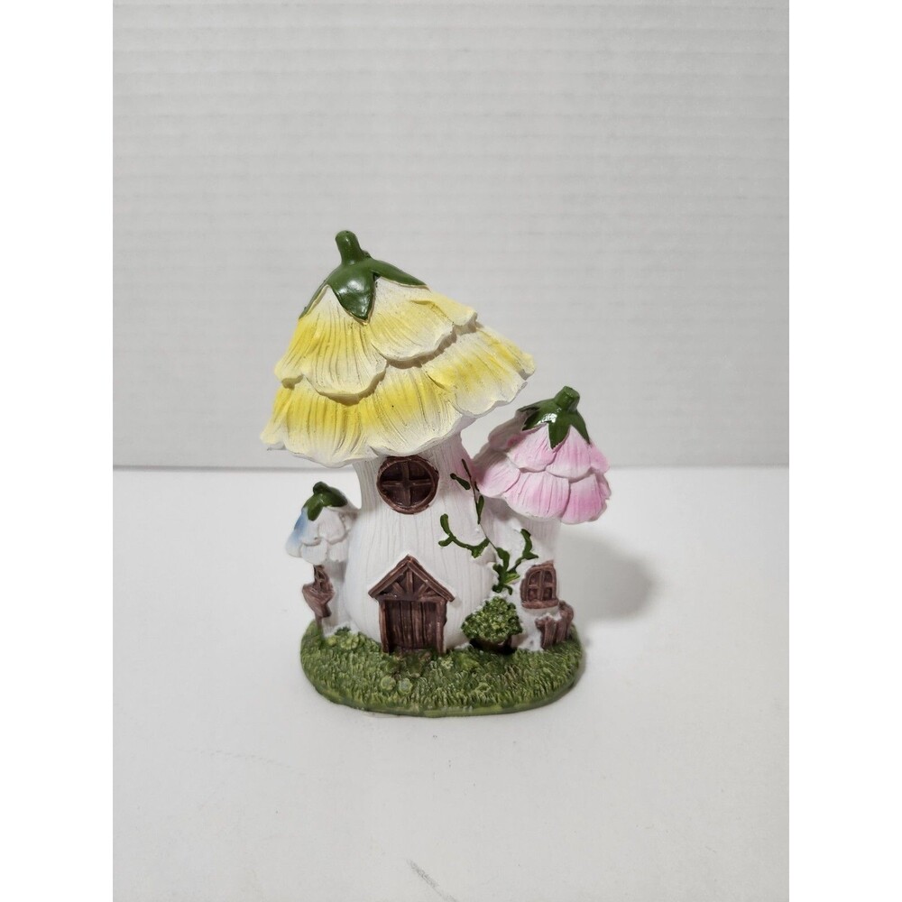 4.75" Tall Fairy Garden House